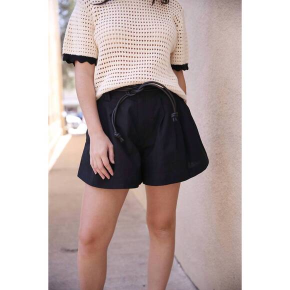 NEW SEA shai sportswear belted short in black